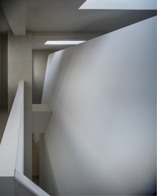 Floating Nest / YŪ Momoeda Architects - Image 15 of 23