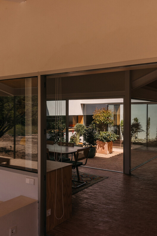 Rosa María House / delavegacanolasso - Interior Photography, Wood, Chair