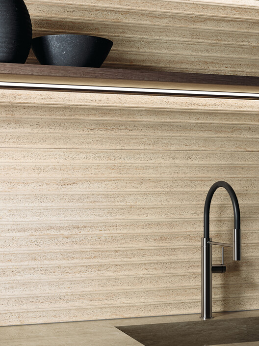 Guía esencial para integrar travertino en proyectos de arquitectura y diseño interior - Imagen 3 de 13