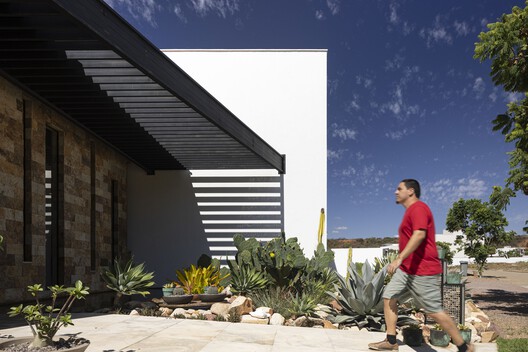 Residência VM / Lins Arquitetos Associados - Fotografia de Exterior, Aido