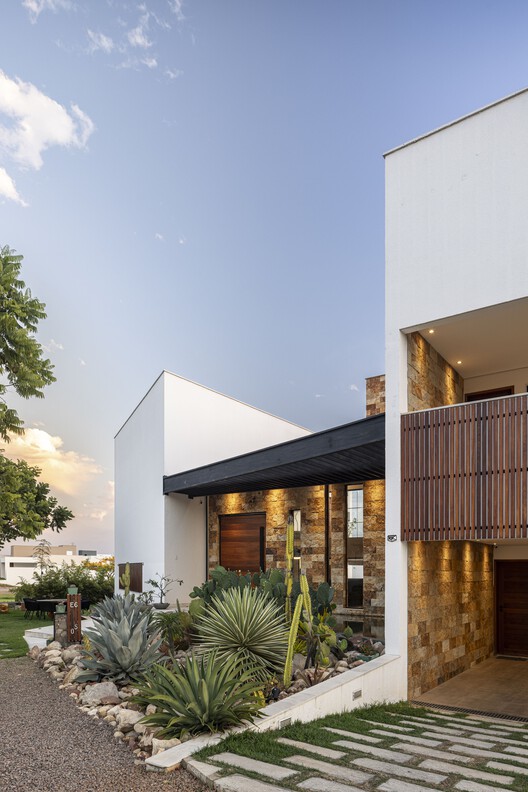 Residência VM / Lins Arquitetos Associados - Imagem 18 de 41