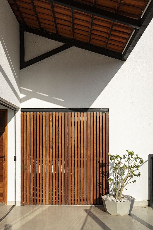 Residência VM / Lins Arquitetos Associados - Fotografia de Interiores, Madeira