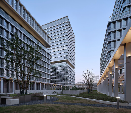 上海张江信息技术产业平台创芯天地 / 致正建筑工作室 - 建筑图, 表皮