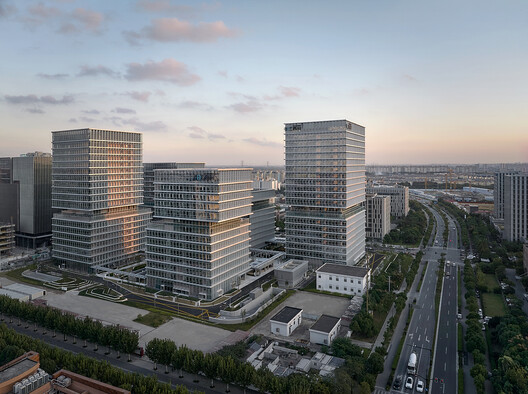 上海张江信息技术产业平台创芯天地 / 致正建筑工作室 - 建筑图, 表皮