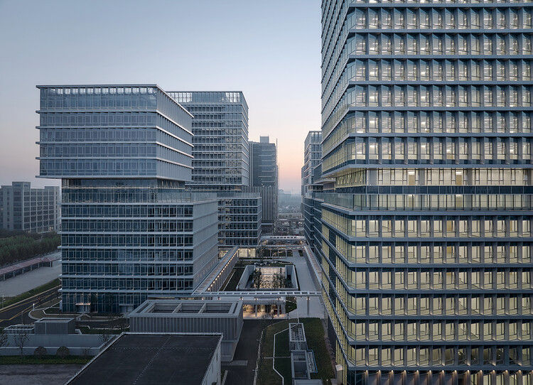 上海张江信息技术产业平台创芯天地 / 致正建筑工作室 - 建筑图, 表皮