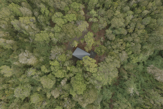 Refugio Calfuco / Tomás de Iruarrizaga - Image 7 of 33