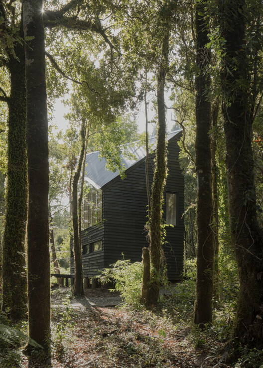 Refugio Calfuco / Tomás de Iruarrizaga - Image 10 of 33