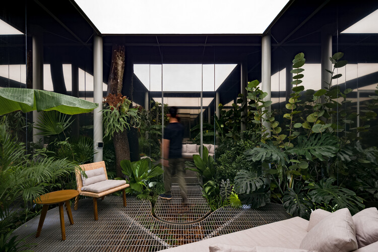 Instalação Room / Tamara Wibowo Architects - Fotografia de Exterior