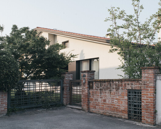 Restyling CD Residence / Didonè Comacchio Architects - Exterior Photography, Brick, Concrete