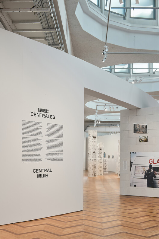 Banlieues Chéries Exhibition / Roll - Image 19 of 21