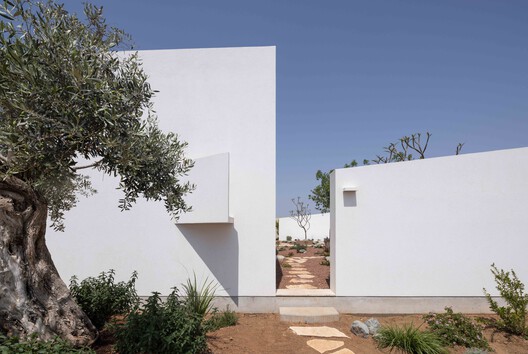 Casa Oblivio / M.O.B design studio - Image 9 of 34
