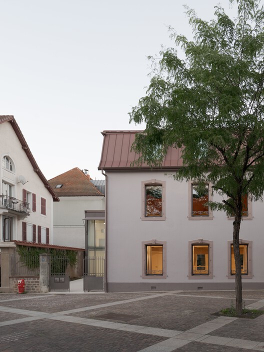Cultural Center Simone Veil / Doucerain Lièvre Delziani Architectes Cultural Center Simone Veil / Doucerain Lièvre Delziani Architectes - Exterior Photography, Facade, Concrete