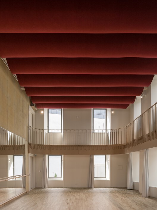 Cultural Center Simone Veil / Doucerain Lièvre Delziani Architectes Cultural Center Simone Veil / Doucerain Lièvre Delziani Architectes - Interior Photography, Wood