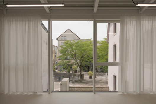 Cultural Center Simone Veil / Doucerain Lièvre Delziani Architectes Cultural Center Simone Veil / Doucerain Lièvre Delziani Architectes - Image 10 of 18