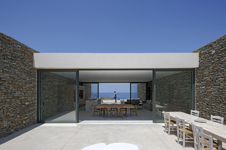 Casa PetrA / React Architects - Fotografia de Exterior, Concreto