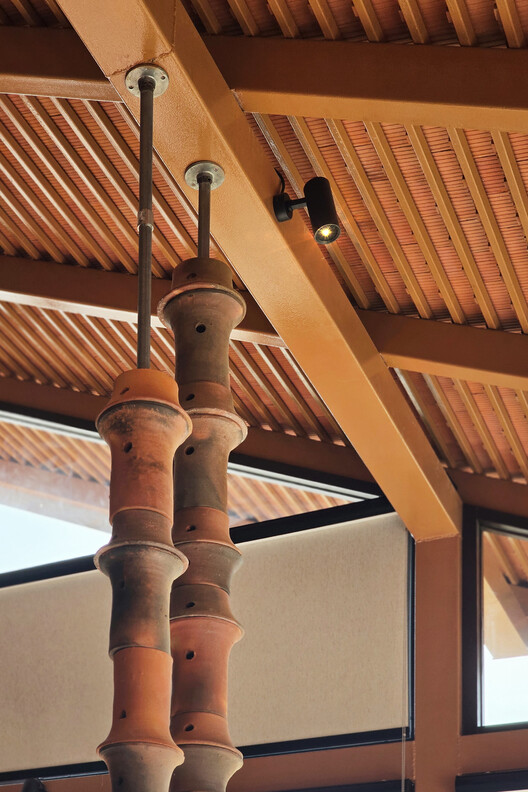 Terracotta Cafe / Studio Bewell - Interior Photography, Wood, Lighting, Column, Beam