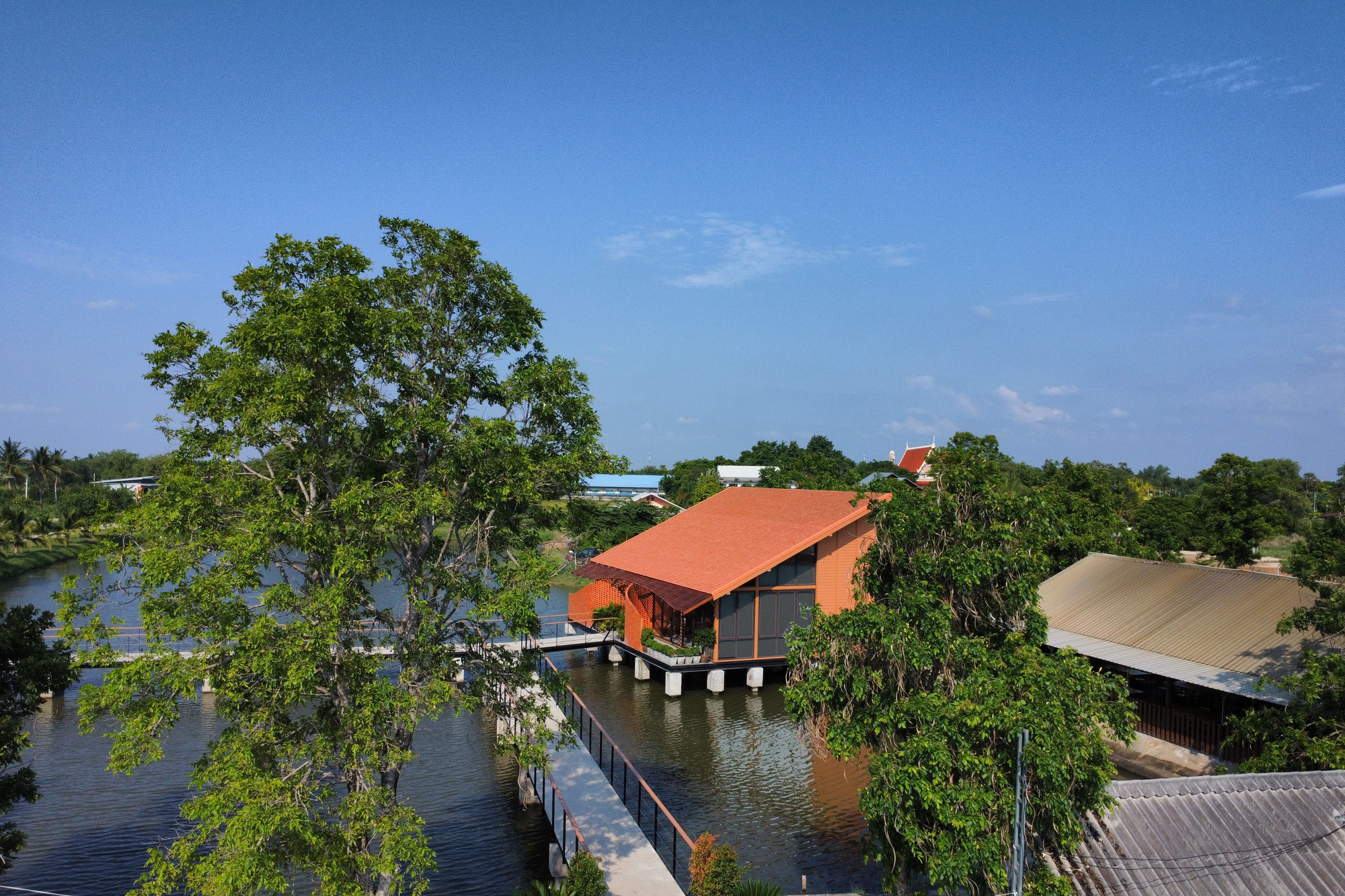 Terracotta Cafe / Studio Bewell - Exterior Photography, Waterfront