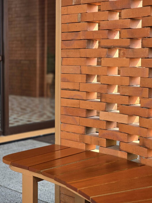 Terracotta Café / Studio Bewell - Fotografía interior, Madera
