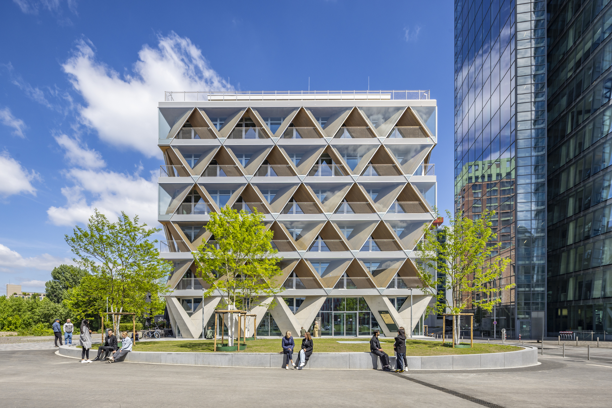The Cradle Office Building / HPP Architects