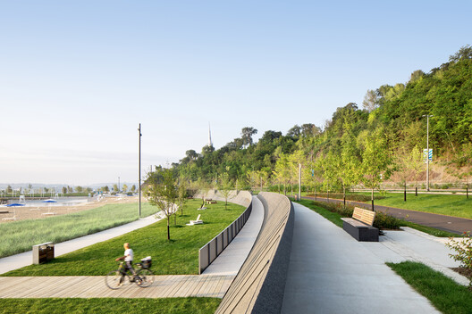 Promenade Samuel-De Champlain / Daoust Lestage Lizotte Stecker - Exterior Photography