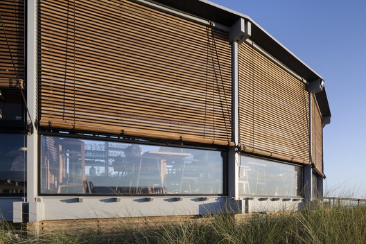 Sétimo Ano de Praia Beach Support Facility / Lousinha Arquitectos - Imagem 7 de 20