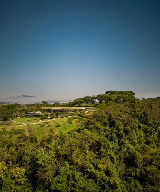 Casa GAK / Bernardes Arquitetura - Imagen 9 de 17