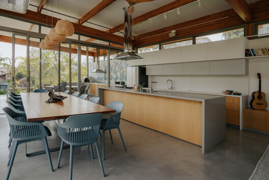 Casa TM / Horizontal Arquitetura e Design - Fotografía interior, Cocina, Madera, Encimera, Mesas, Iluminación, Sillas