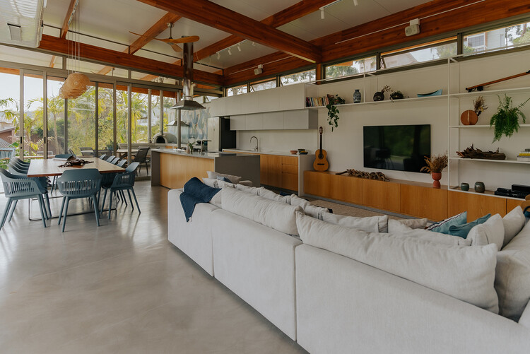 Casa TM / Horizontal Arquitetura e Design - Fotografía interior, Madera, Mesas, Sillas, Iluminación, Cocina, Encimera
