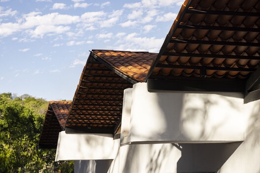 Casa Arajara / Lins Arquitetos Associados - Imagem 16 de 39