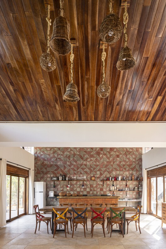Casa Arajara / Lins Arquitetos Associados - Fotografia de Interiores, Madeira, Iluminação, Viga