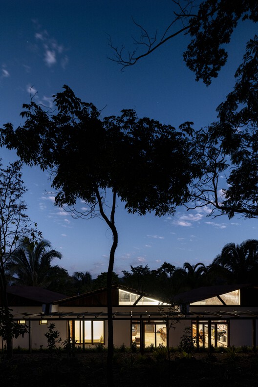 Casa Arajara / Lins Arquitetos Associados - Fotografia de Exterior