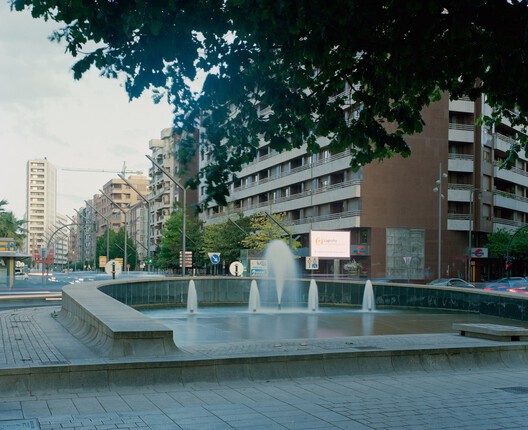 环城浴场 / Leopold Banchini Architects - 建筑图