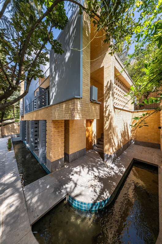 A House Looking to A Cedrus Tree / Cedrus Studio - Image 26 of 34