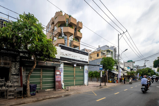 La Residencia en la Junglae / ROOM+ Design & Build - Imagen 7 de 41