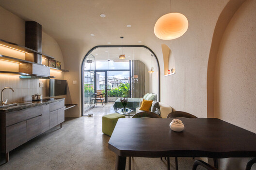 La Residencia en la Junglae / ROOM+ Design & Build - Fotografía interior, Comedor, Sillas