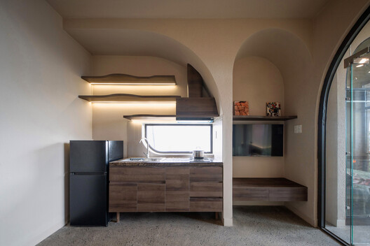 La Residencia en la Junglae / ROOM+ Design & Build - Fotografía interior, Cocina