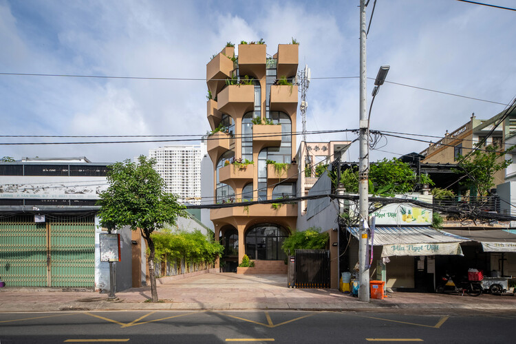 La Residencia en la Junglae / ROOM+ Design & Build - Imagen 6 de 41