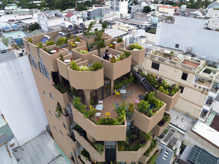 La Residencia en la Junglae / ROOM+ Design & Build - Imagen 5 de 41