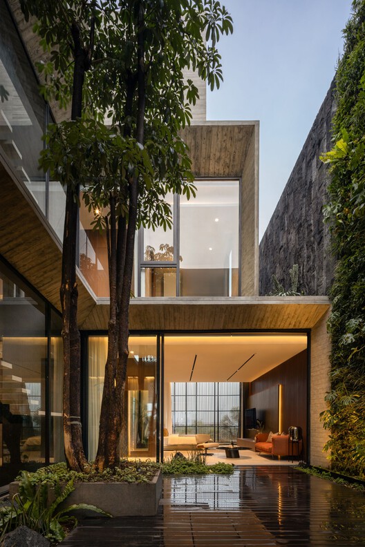 From Inside Looking Out House / K-Thengono Design Studio - Image 21 of 31