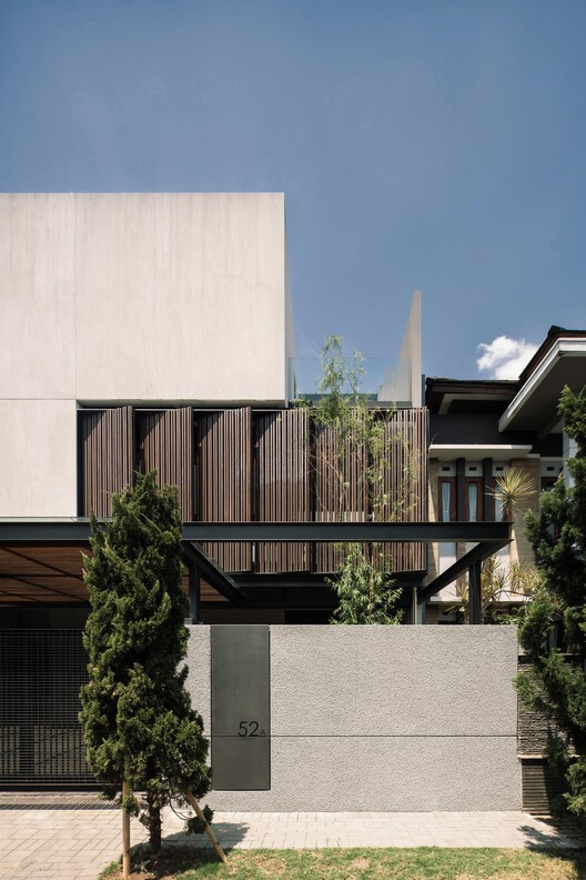 DK.52 House / Studio Avana - Image 7 of 27
