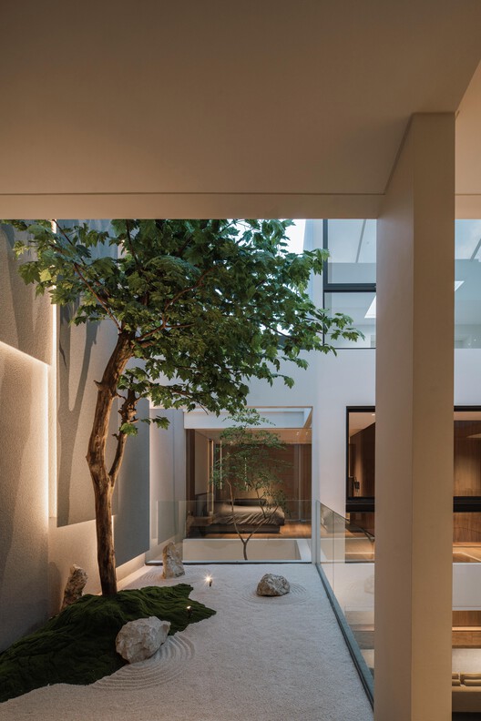 DK.52 House / Studio Avana - Image 16 of 27