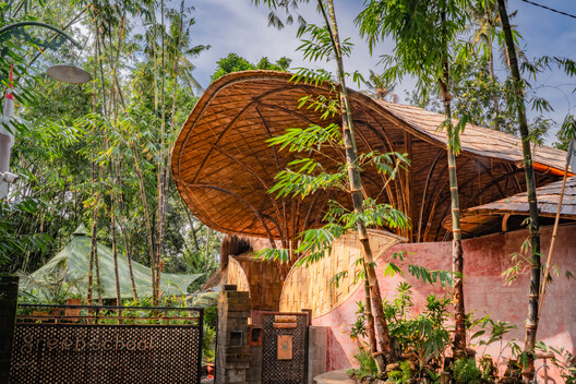 The Living Bridge / Mizzi Studio - Exterior Photography, Wood