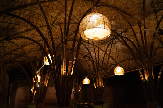 The Living Bridge / Mizzi Studio - Interior Photography, Lighting