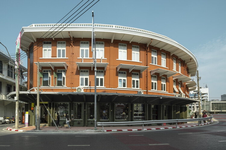Chaipathanasilp (The Corner House) / IF (Integrated Field) - Image 6 of 47