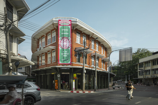 Chaipathanasilp (The Corner House) / IF (Integrated Field) - Exterior Photography
