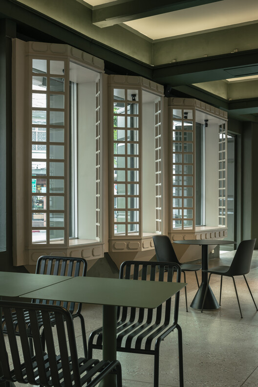 Chaipathanasilp (The Corner House) / IF (Integrated Field) - Interior Photography, Dining room, Glass, Chair