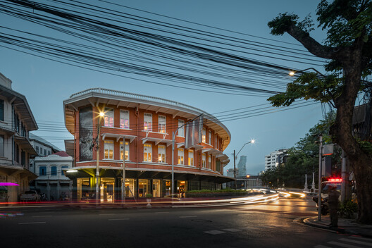 Chaipathanasilp (The Corner House) / IF (Integrated Field) - Exterior Photography, Facade