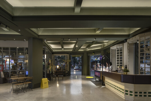 Chaipathanasilp (The Corner House) / IF (Integrated Field) - Interior Photography