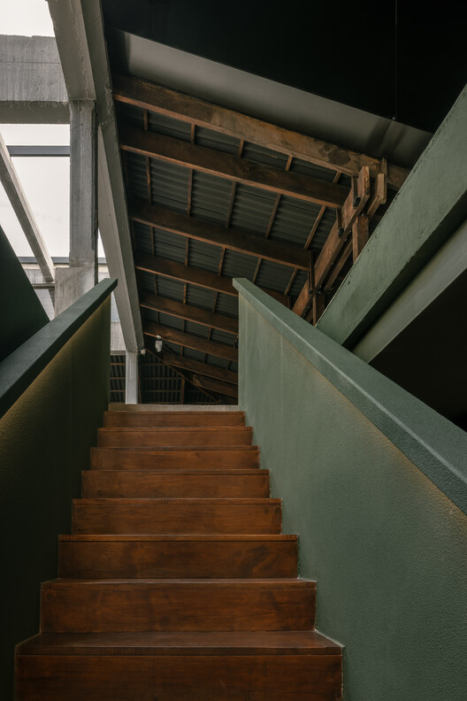 Chaipathanasilp (The Corner House) / IF (Integrated Field) - Image 24 of 47