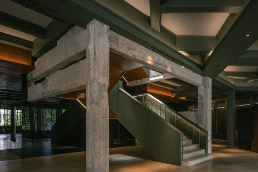 Chaipathanasilp (The Corner House) / IF (Integrated Field) - Image 2 of 47